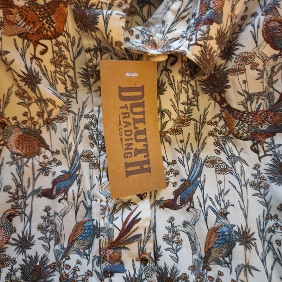 Duluth Trading Womens Pheasant Button Down Large - Picture 4 of 4